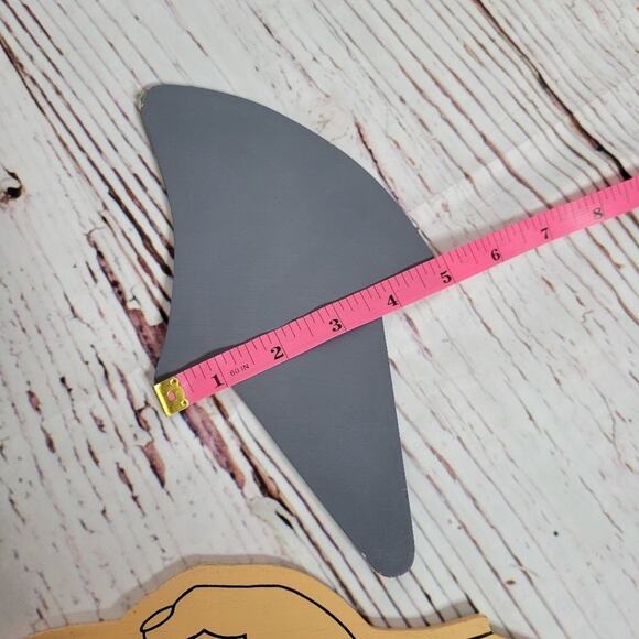 VTG 1988 Fun Designs Beach Sand Novelty Shark & Man Set for Sand/Dirt - Picture 11 of 13